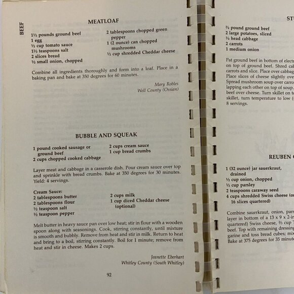 A Taste of Indianas Second Helping American Cancer Society Cookbook 1981 - Picture 7 of 11